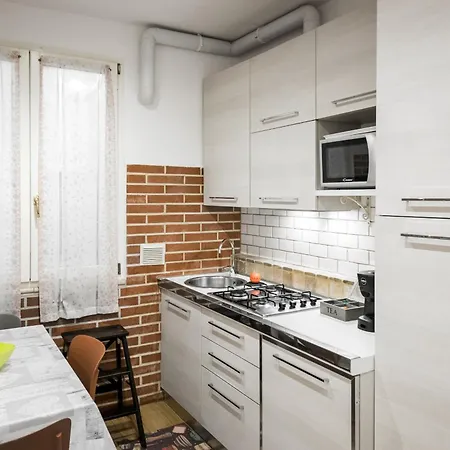 Happy Apartment